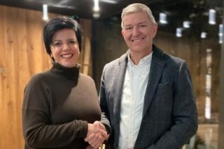 Karin Seiler, directrice de Tyrol Werbung et Damian Constantin, directeur de Valais/Wallis Promotion